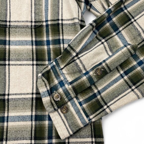 Carhartt Shirt Men's XL Plaid Flannel Original Fit Button Up Heavy 102215 - Picture 6 of 9